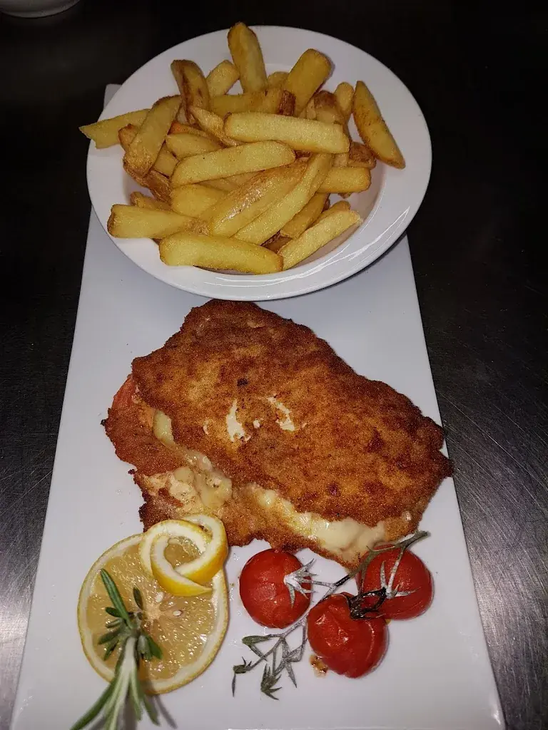 lorenz buehler_Restaurant Schützen_Seedorf_avis