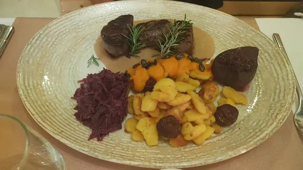 Jay Helfer_Restaurant/Hotel Bahnhof_Aarburg_Bewertung