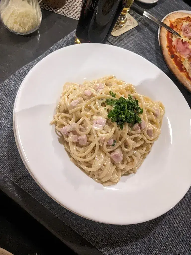 Menu_Restaurant Pizzeria Tourist_Gampel_image_8