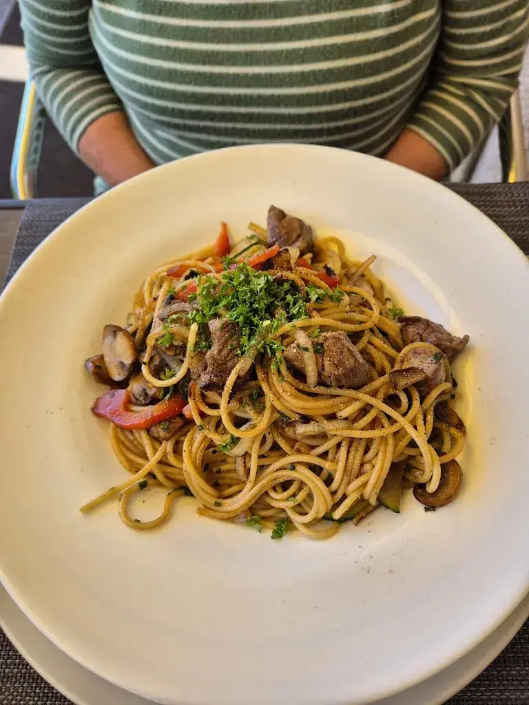 Menu_Restaurant Pizzeria Tourist_Gampel_image_9