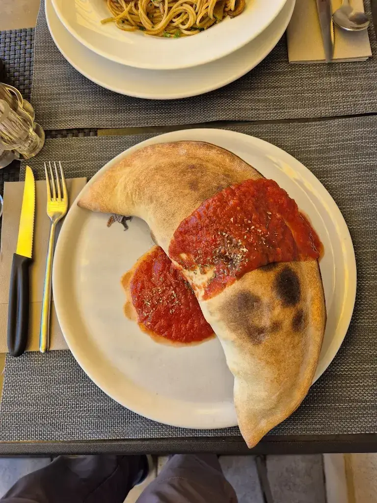 Hansueli Gammeter_Restaurant Pizzeria Tourist_Gampel_review