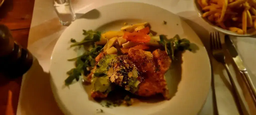 Mariam Azeem_Restaurant Café Postgasse_Bern_review