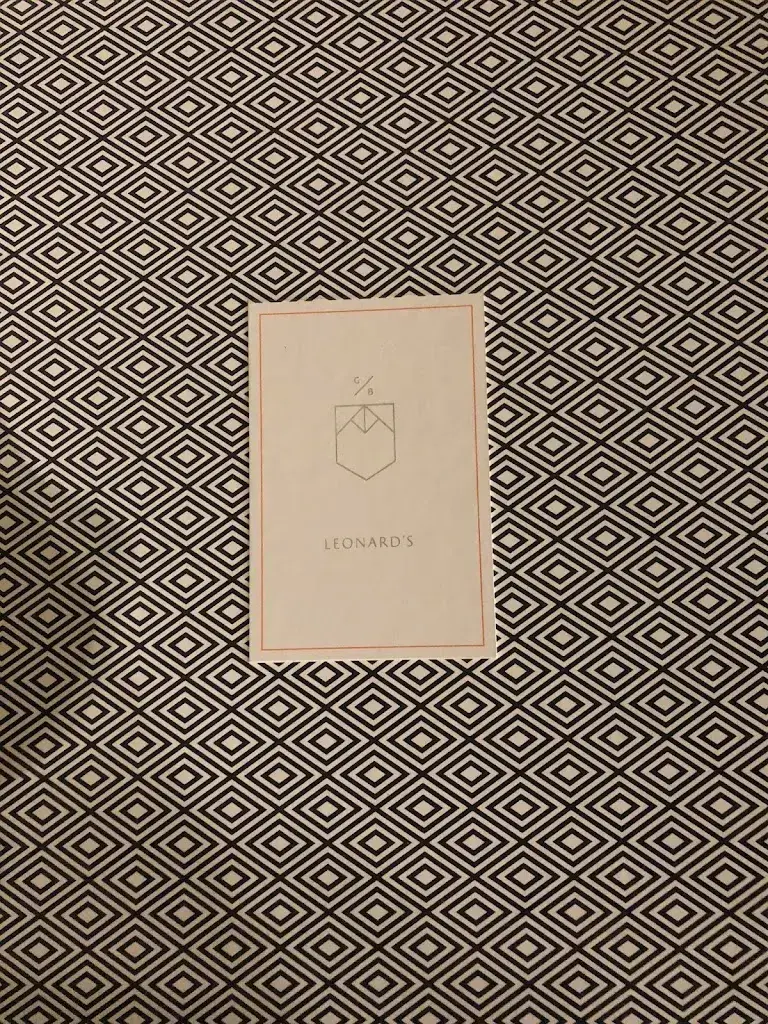 Oleg Lynch_Leonard’s_Gstaad_avis