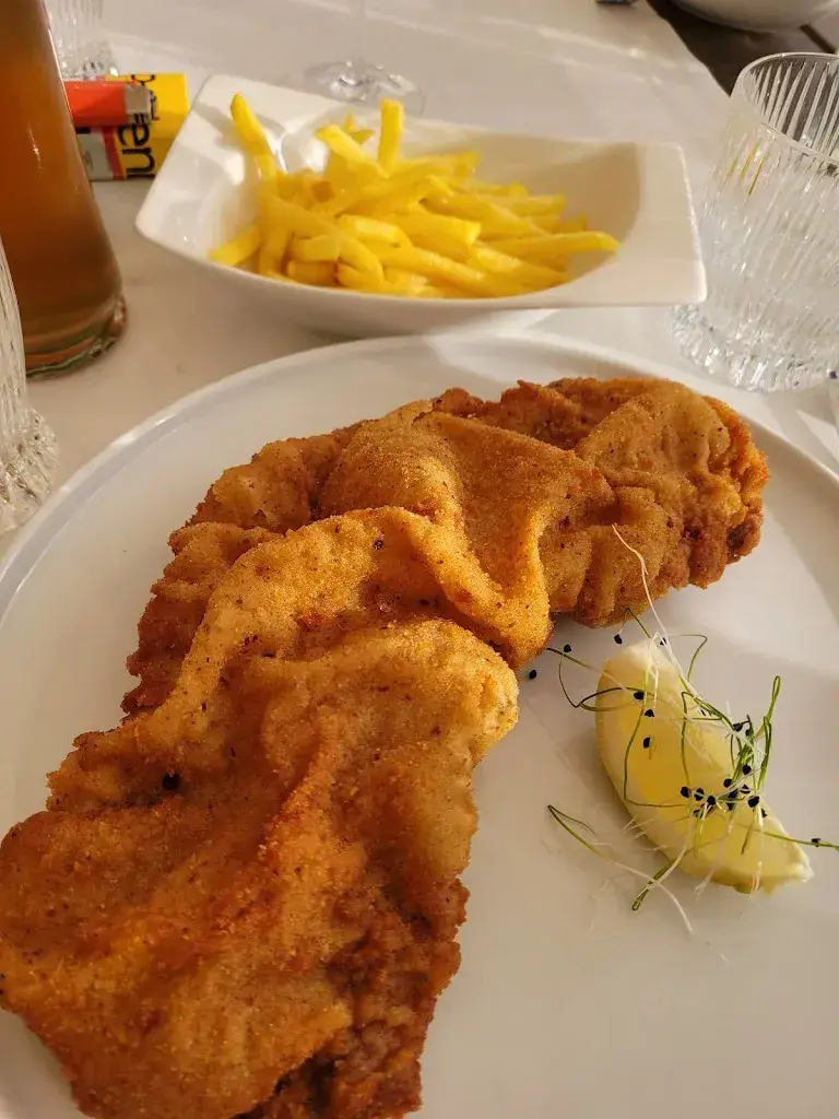 Nittaya Hatteechat_Gaststube im Tempel_Thun_review