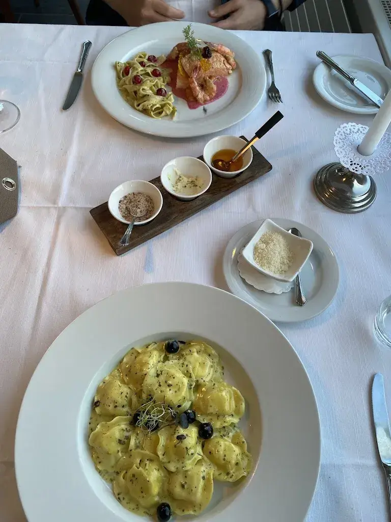 Bedir K_Panorama Hotel Restaurant Schönbühl_Hilterfingen_review