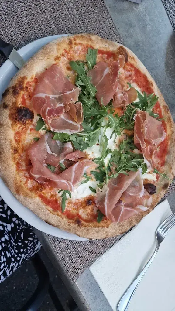 Fricchione Natascha_Ristorante Pizzeria Nonna Jó_Aarburg_review