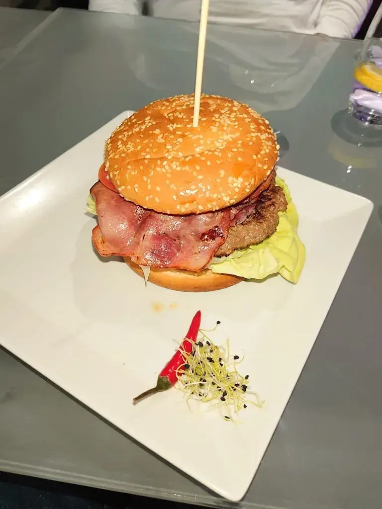 H24 LoungeBar Wiler_Wiler bei Utzenstorf_menu_image_1