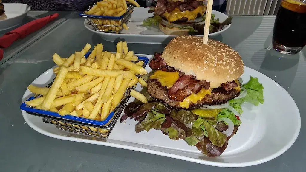 Sanojan Sabapathy_H24 LoungeBar Wiler_Wiler bei Utzenstorf_review