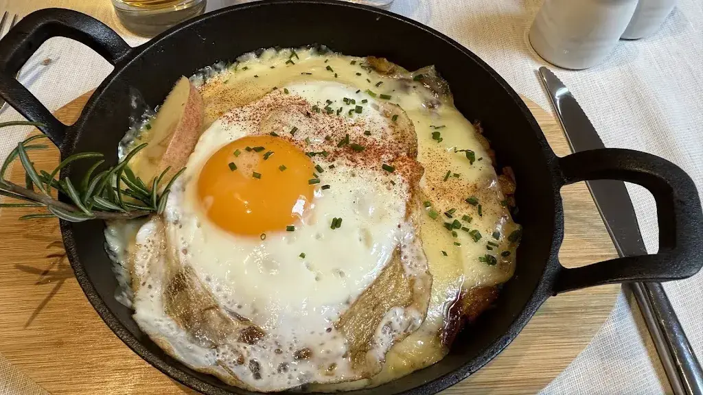 Vasco Nunes_Edith's Alpenrösli_Giswil_avis