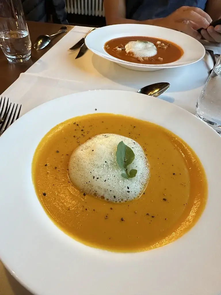 Jamie Lee_Alte Taverne_Adelboden_review