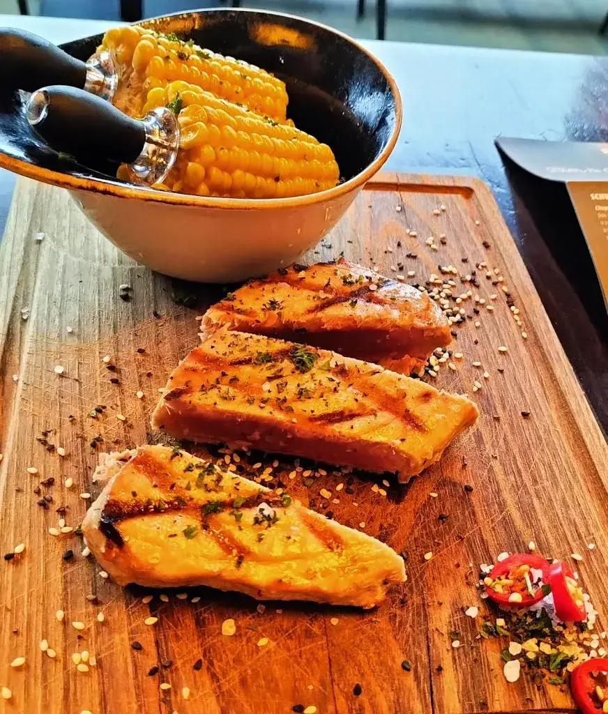 Okan Bostan_Revier Bar & Grill Adelboden_Adelboden_review