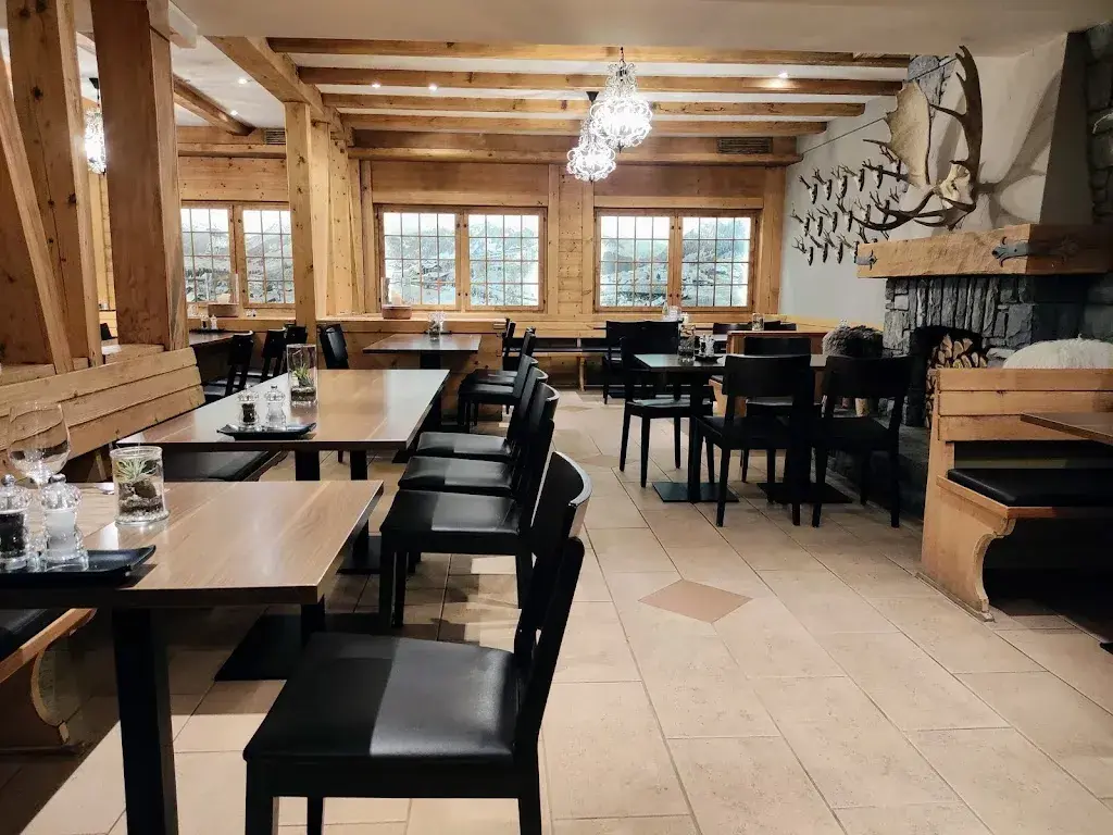 N H_Trattoria Alfredo_Adelboden_avis