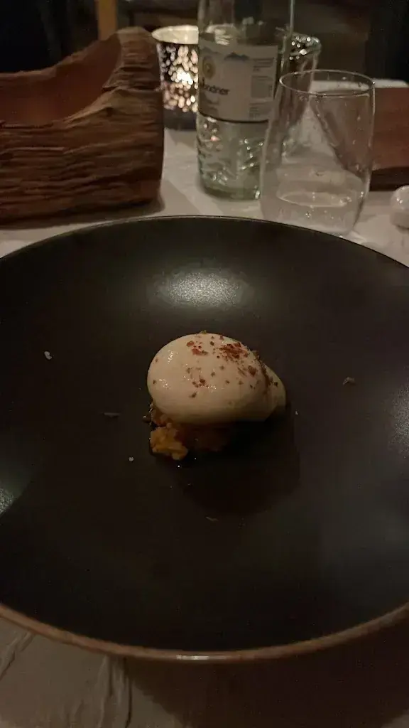 Jasmina Hasibovic_Hohliebestübli_Adelboden_review