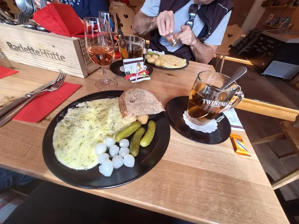 Menu_Raclettehütte Engstligenalp Adelboden_Adelboden_image_6