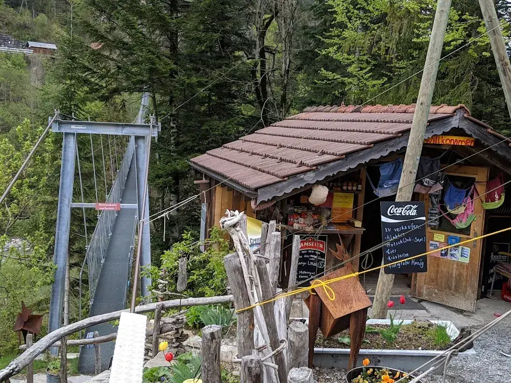 C T_Hängebrügg-Beizli (P)_Frutigen_avis