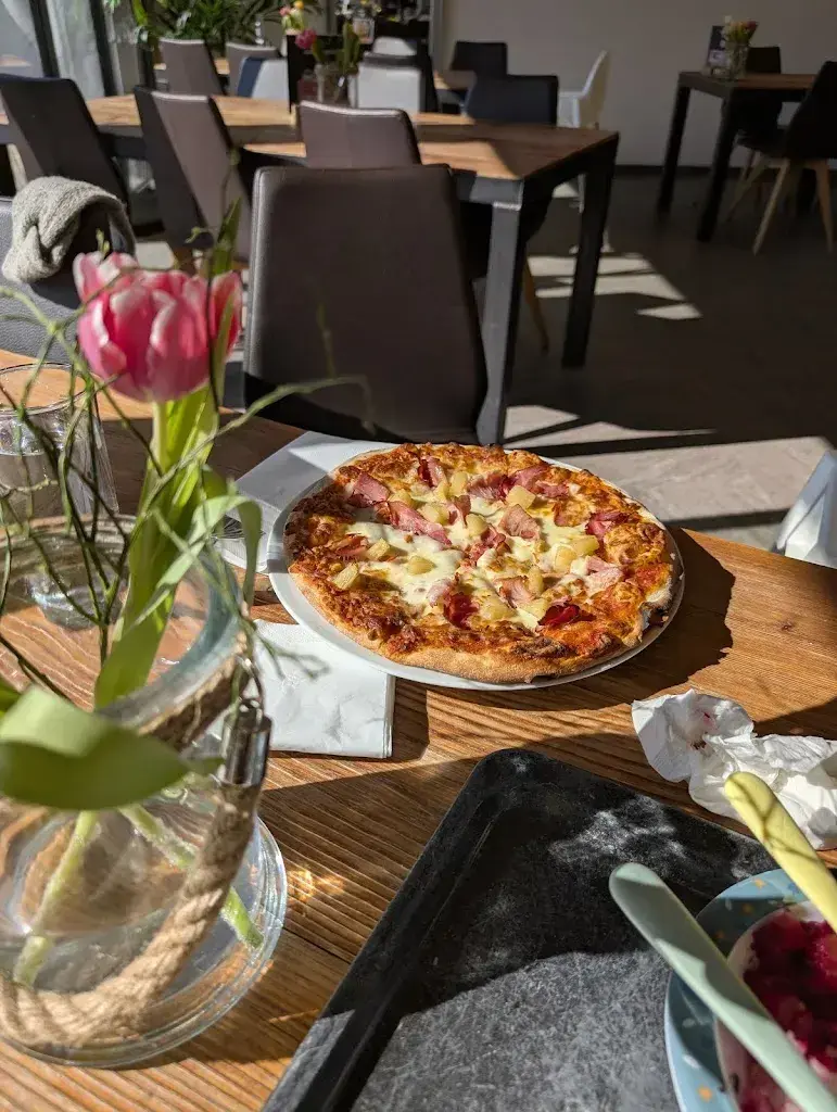 Silvan Widmer_BEMATO | Buffet | Selbstbedienungsrestaurant_Frutigen_review