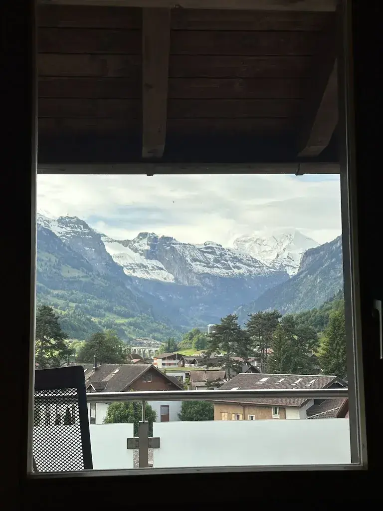 Alice Patricia Opritescu_Hotel Restaurant National - Confiserie Philipp Blaser_Frutigen_review