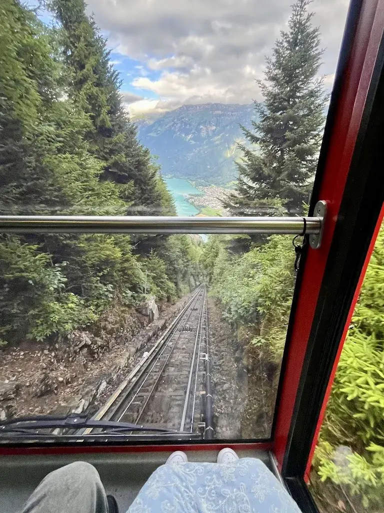 Umamah Khanom_Panoramic Viewpoint - Harder Kulm_Interlaken_recensione