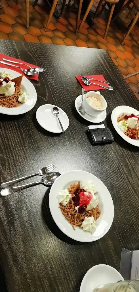 Menu_Erlebnisland Grizzlybär_Forst-Längenbühl_image_4