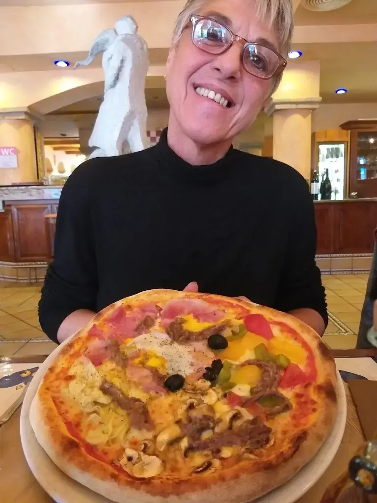 Menu_Pizzeria-Hotel Lötschberg_Spiez_image_5