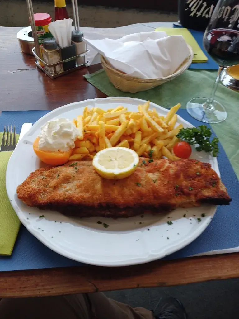 Rico Kurera (Rico)_Restaurant Kreuz_Krattigen_review