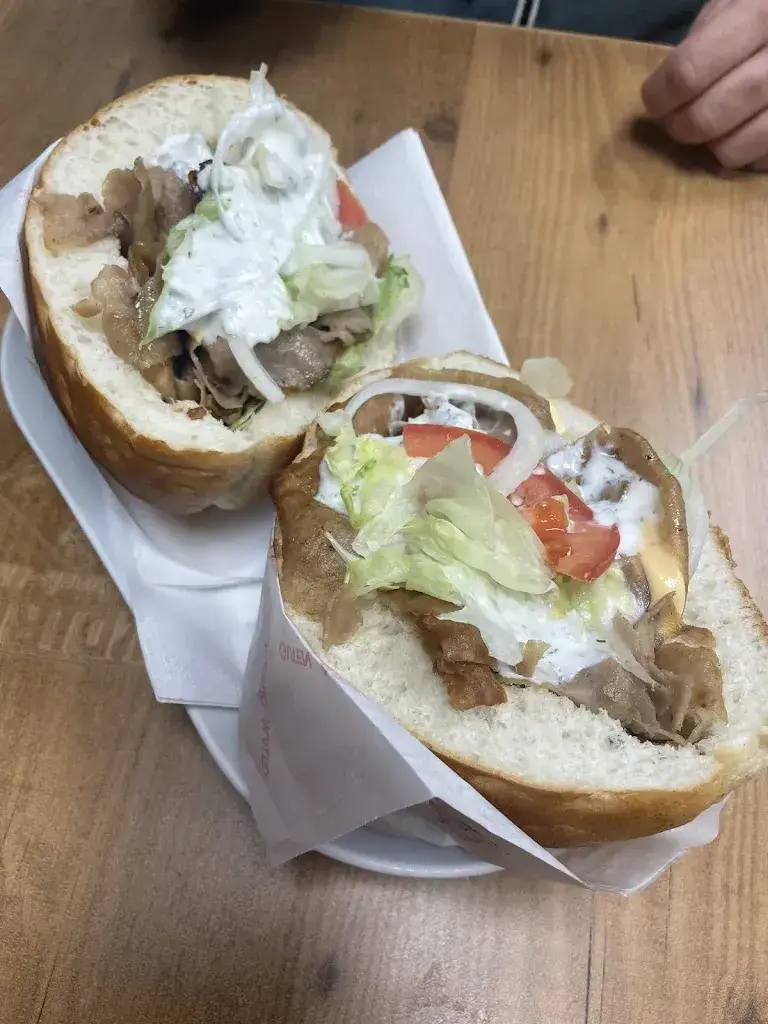 Ecem Acar_Yildirim's SnackHouse_Langenthal_review