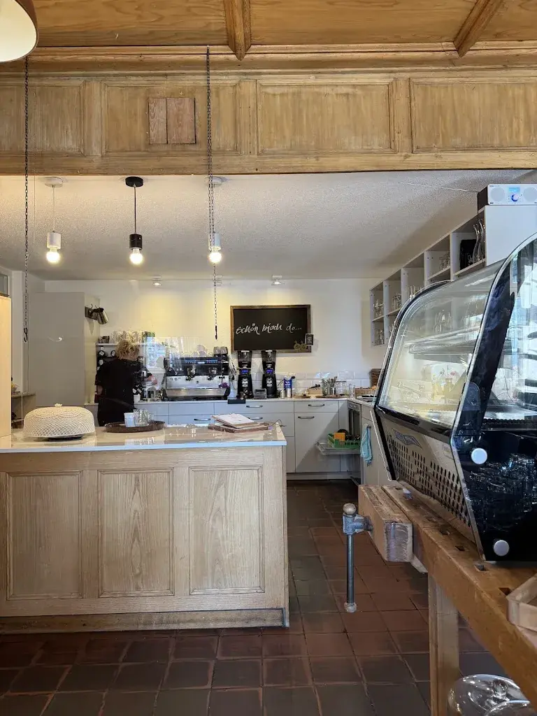 Aryan Yaghoubian_Pisoni I Kreuz Kriegstetten_Kriegstetten_avis