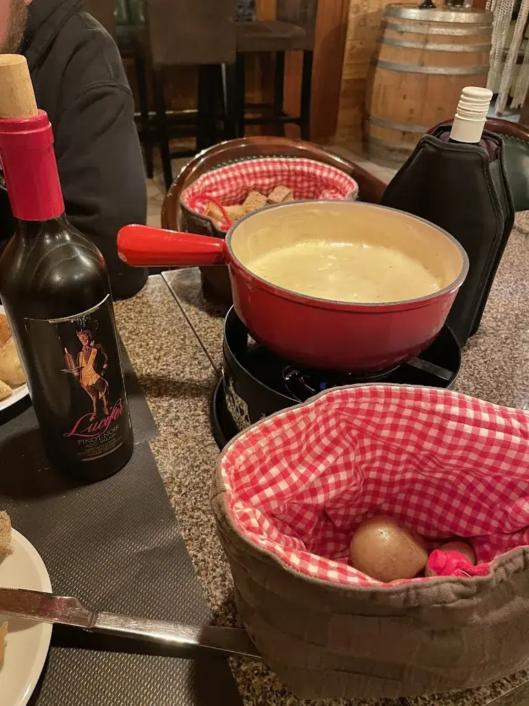 Nicole Calligan_Restaurant Bar Tannuheim_Leukerbad_review