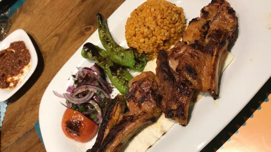 Nikoleta Steiner_Familien Grill Haus_Zuchwil_avis