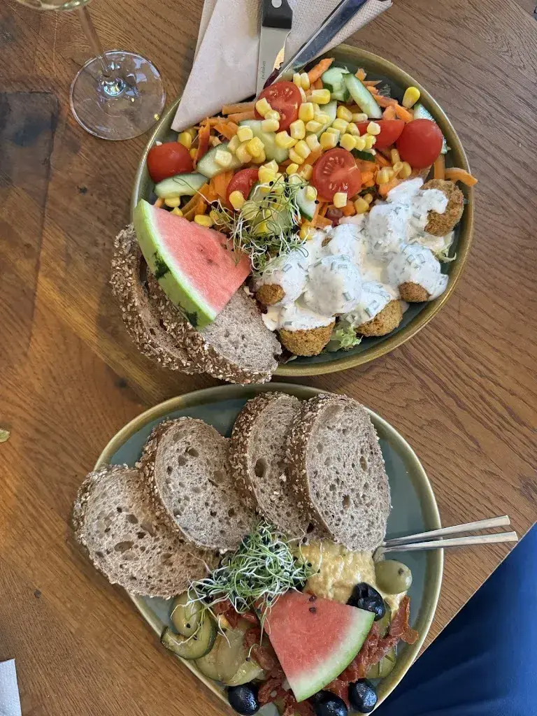 melanie penman_Pura Vida_Spiez_review