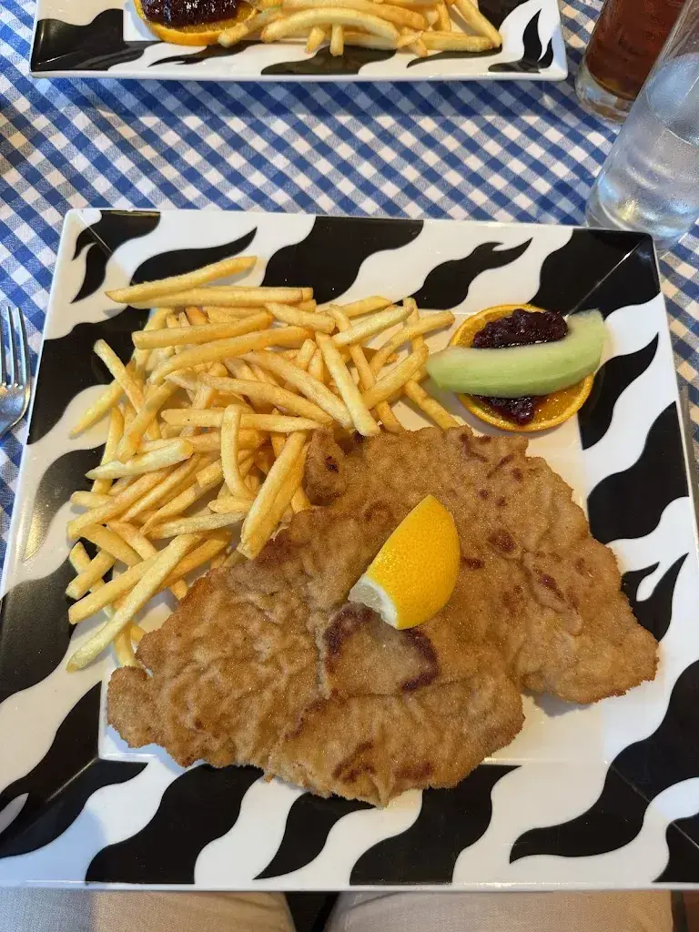 Rex2 002_Tyrol Restaurant Aarwangen_Aarwangen_Bewertung