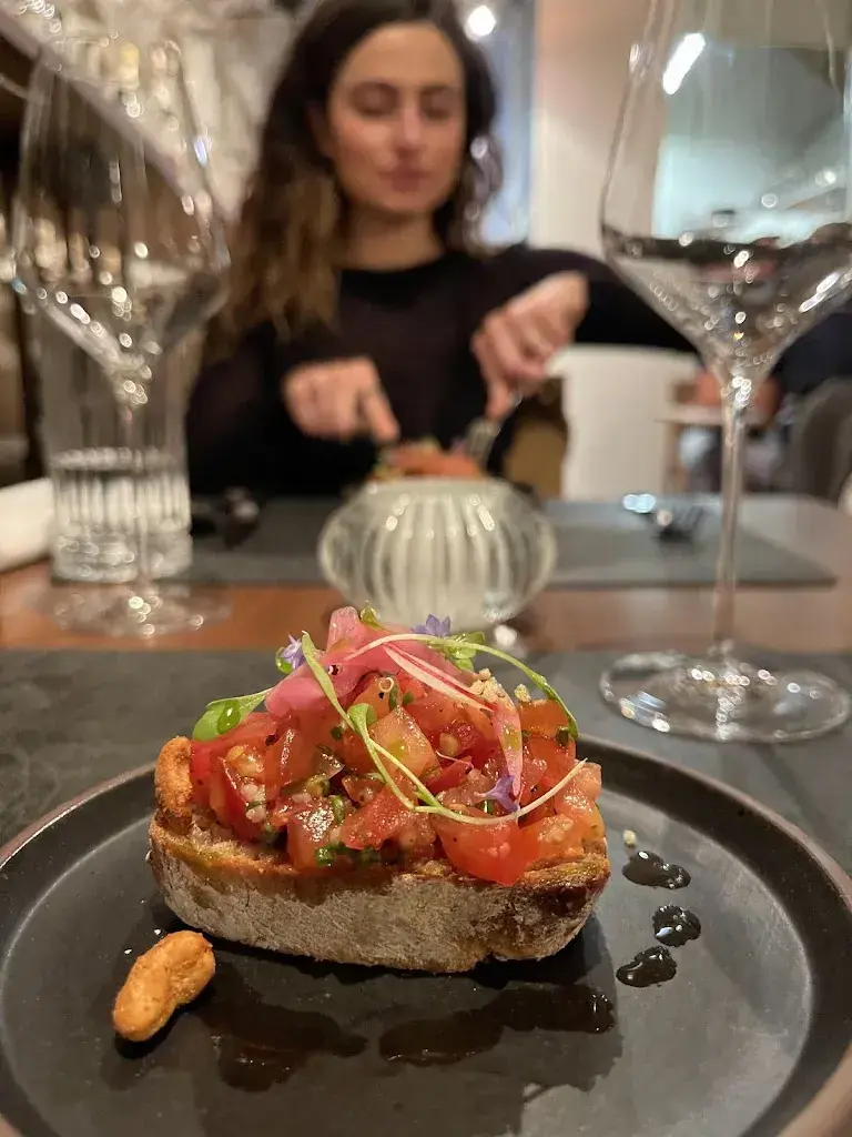 Austin Nicholas_Füürgässli_Thun_avis