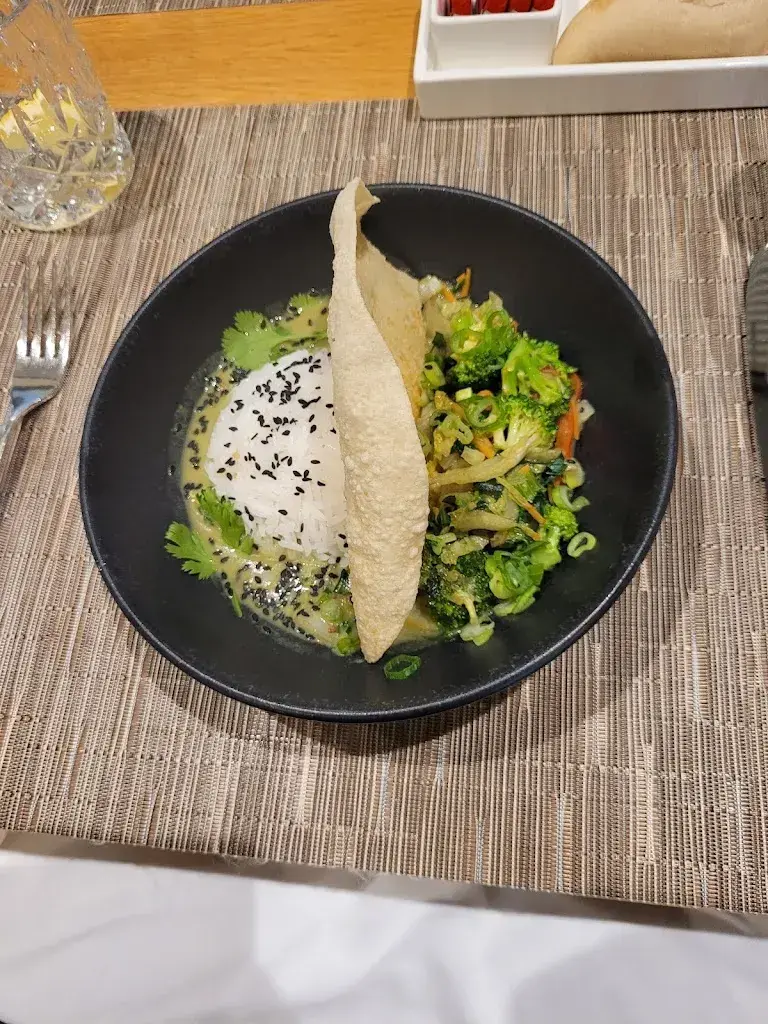 Petra Aregger_Seepark Restaurants & Bar_Thun_avis