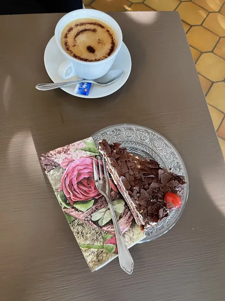 FA Alamri_Bistro Promenade_Thun_avis