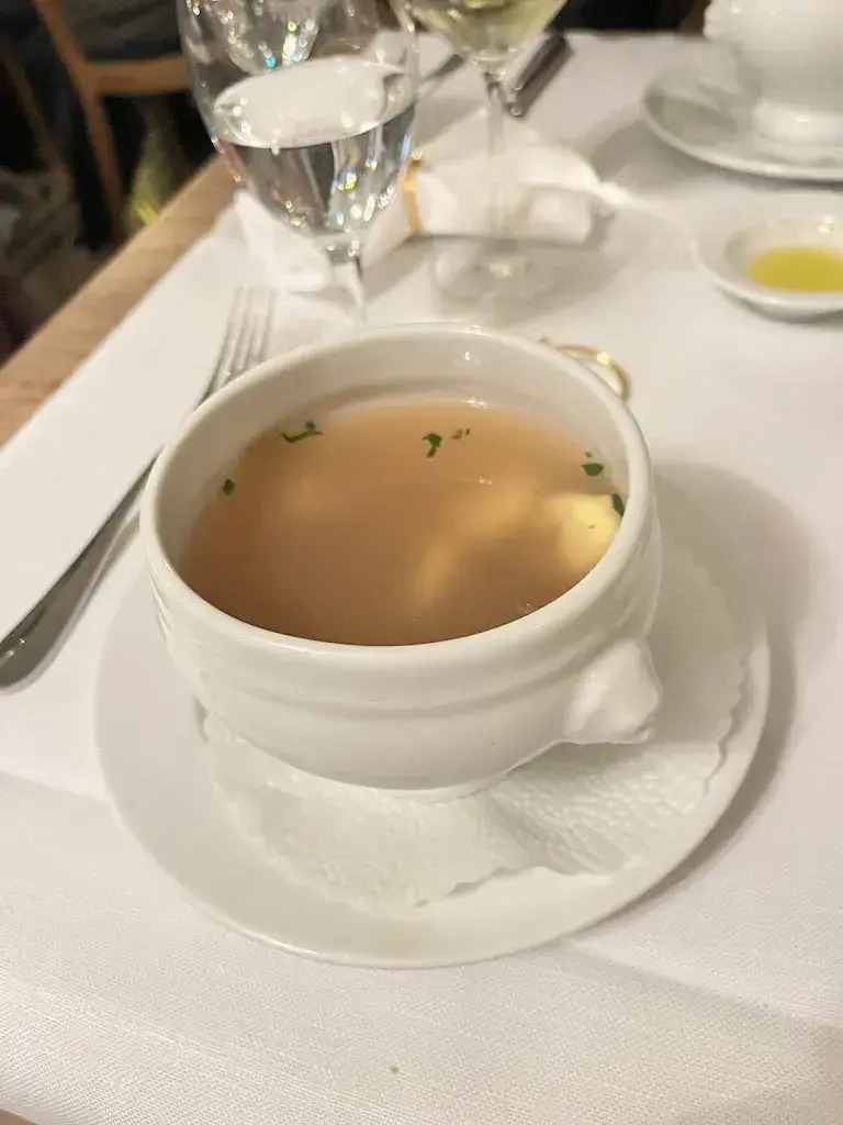 Lina Cyprus lifestyle_Restaurant Waisenhaus_Thun_review