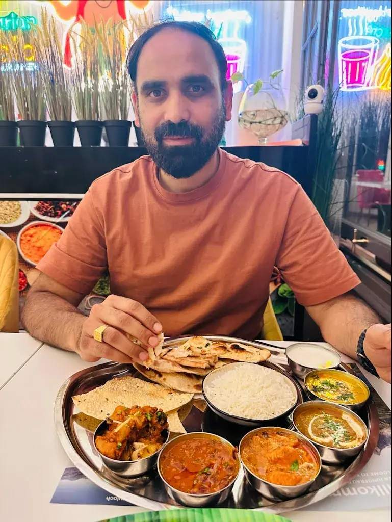 Prabal Saxena_Pure Vegetarian Chotivala (Unlimited Thali)_Interlaken_review
