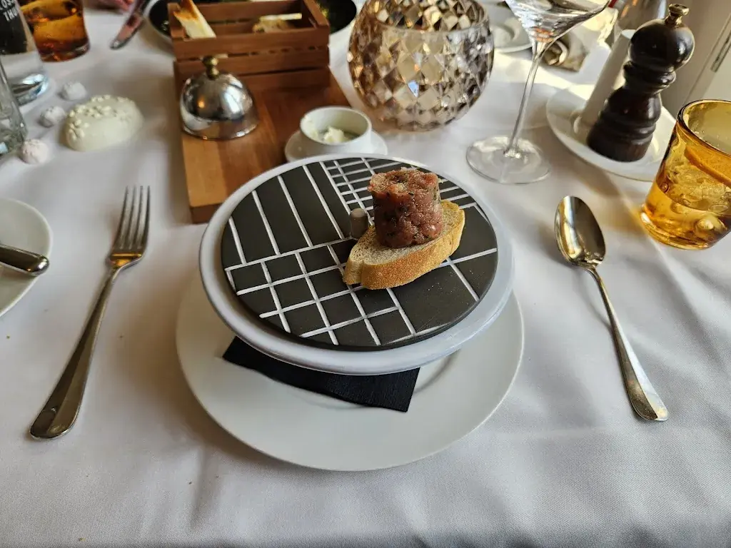 Menu_Restaurant & Hotel Schlossberg Thun_Thun_image_6