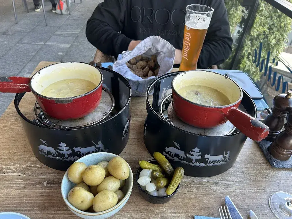 Joseph Macleod_Aarmühle Restaurant & Bar_Interlaken_review