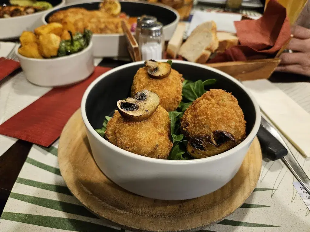 Lina Wong_La Tapberne_Matten bei Interlaken_review