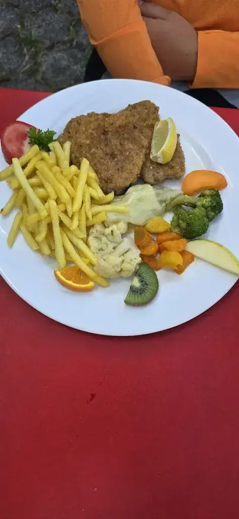 Martial Heer_Gasthof Schneehas_Innereriz_reseña