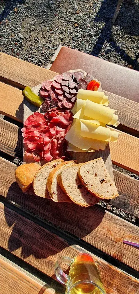 Menu_Parkplatz Rest. Hängebrücke (Rest. ennet dem Bach zu Fuss 180 m)_Frutigen_image_6