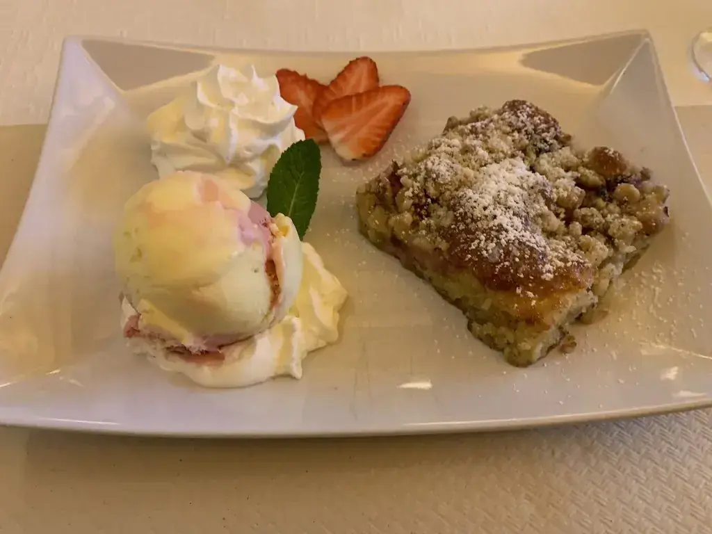 Maxwell Painter_Gasthof Altels GmbH_Kandergrund_review