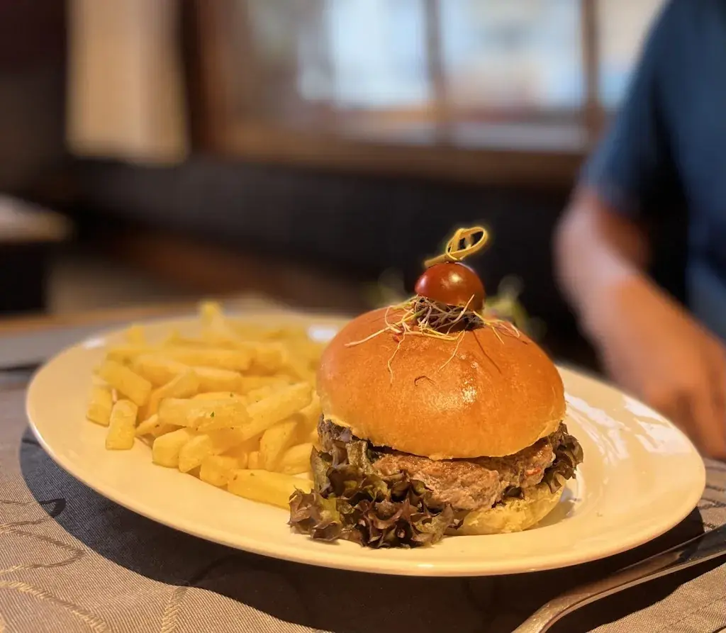 Jac_CAFE RESTAURANT AU VIEUX CHALET_Kandersteg_avis