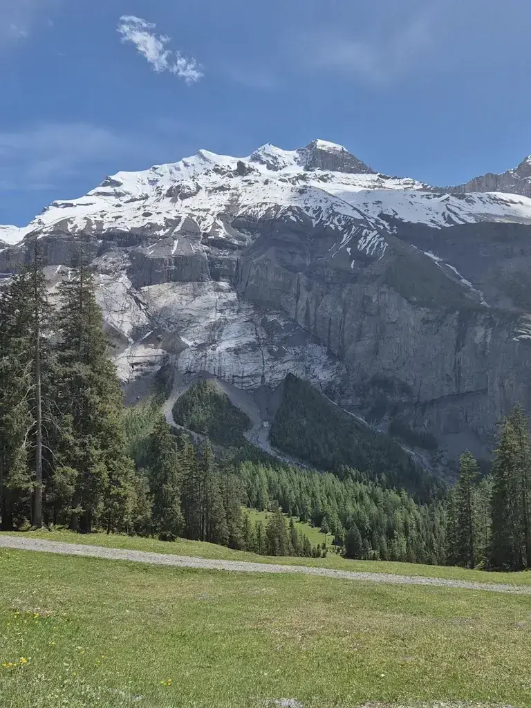 Johnny26_Berghotel Oeschinensee_Kandersteg_review