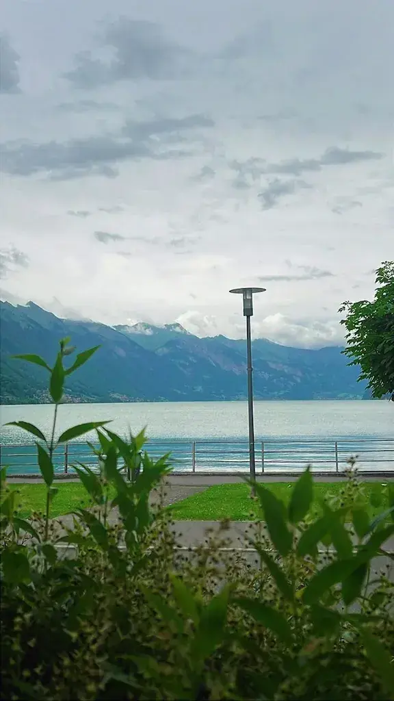 Julia Botti_Seerestaurant La Gare_Bönigen_review