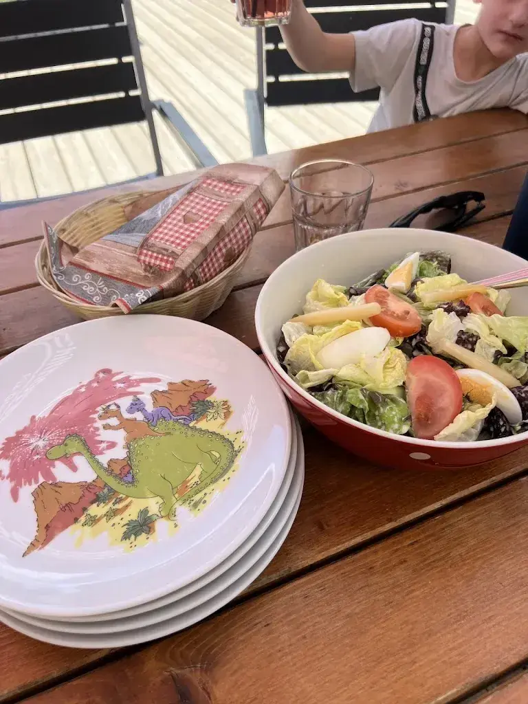 Kelsey Harrington_Restaurant Allmendhubel_Mürren_review