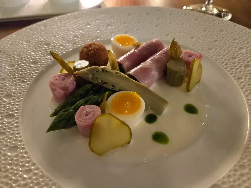 Edward H_Radius by Stefan Beer_Interlaken_review