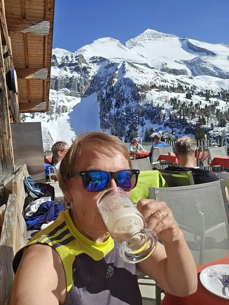 Aleksandra Fischli_Sunnbüel_Kandersteg_review