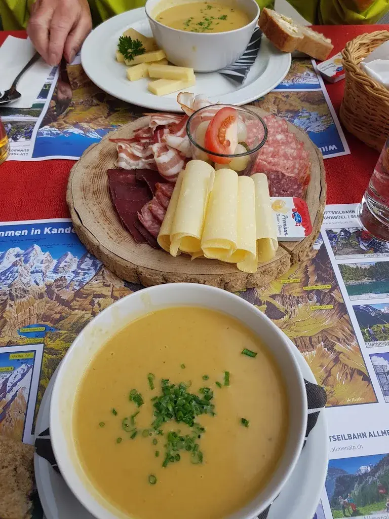 Petra Kreis_Sunnbüel_Kandersteg_review