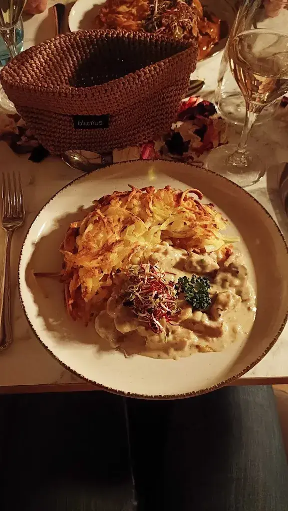 Samantha De Charrière_Chalet-Hotel Adler AG_Kandersteg_avis